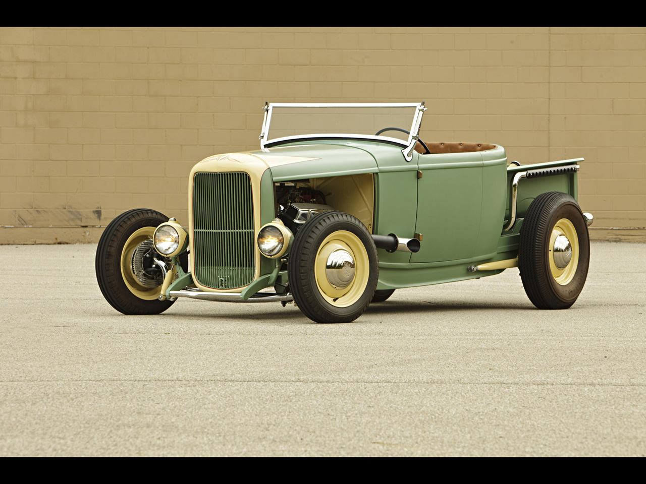 1932 Ford Model A by Roadster Shop