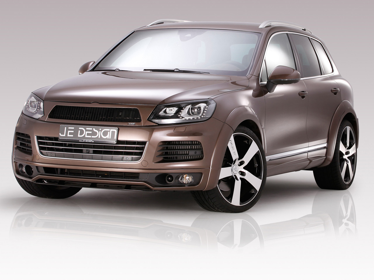 2011 JE Design Volkswagen Touareg Widebody